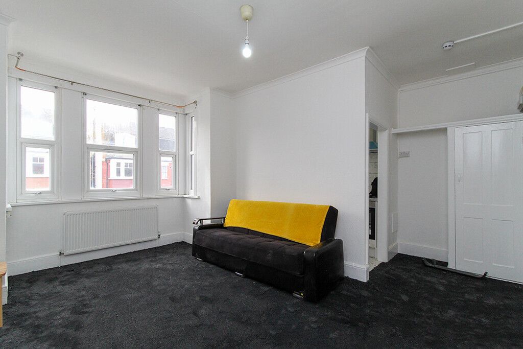 Property photo 2 of 7 Img_0436.Jpg
