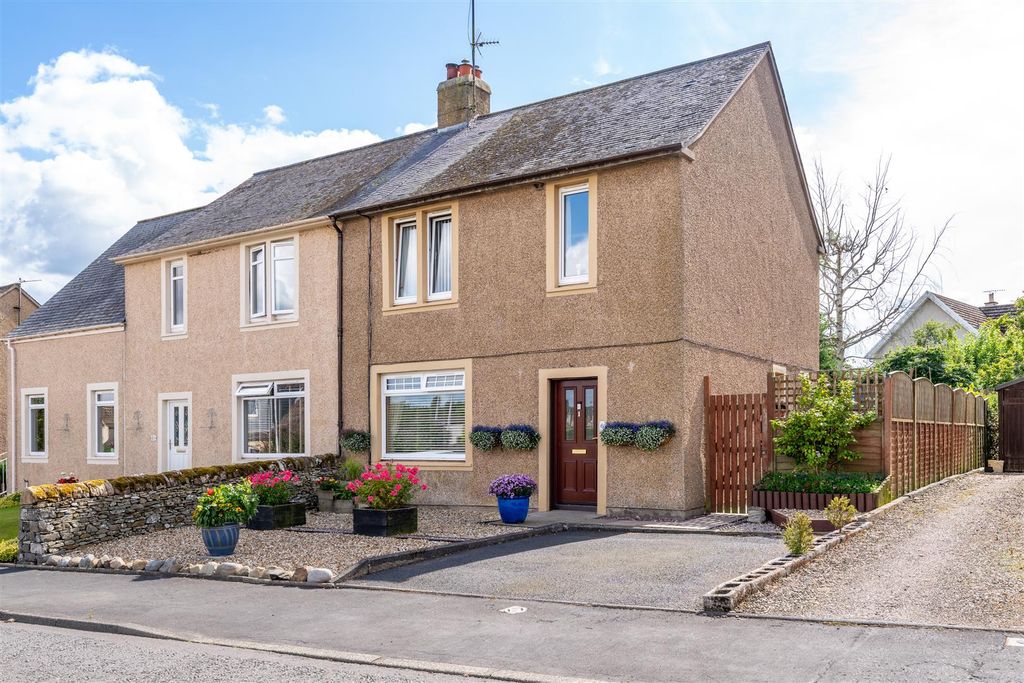 Property photo 1 of 16 6_North_Myrescroft-01.Jpg