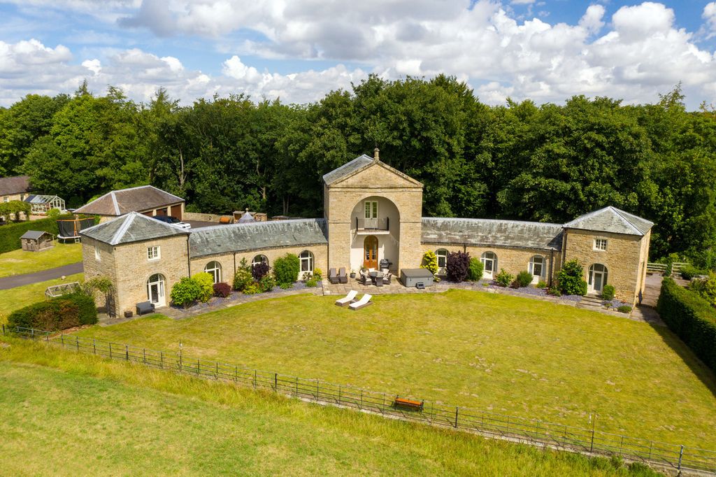 Property photo 1 of 34