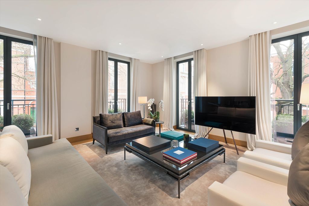 Property photo 2 of 13 Image