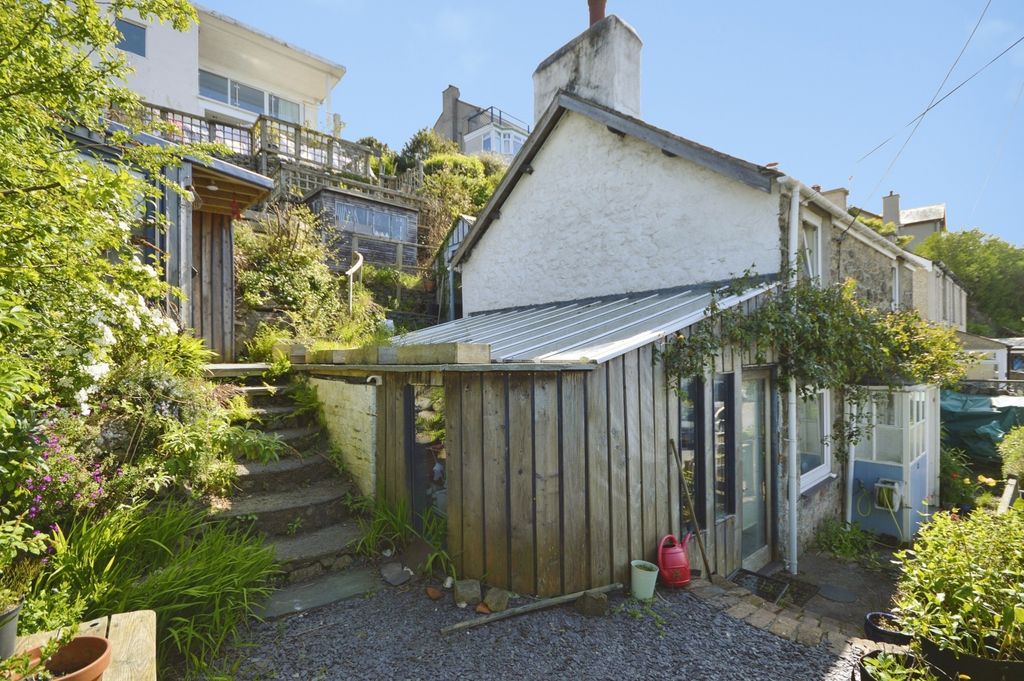 Property photo 3 of 32 Pbox-Img.Jpg