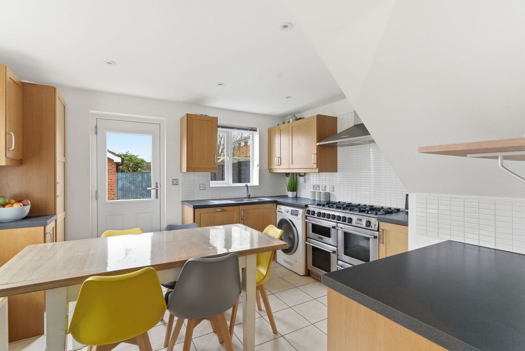 Property photo 3 of 22