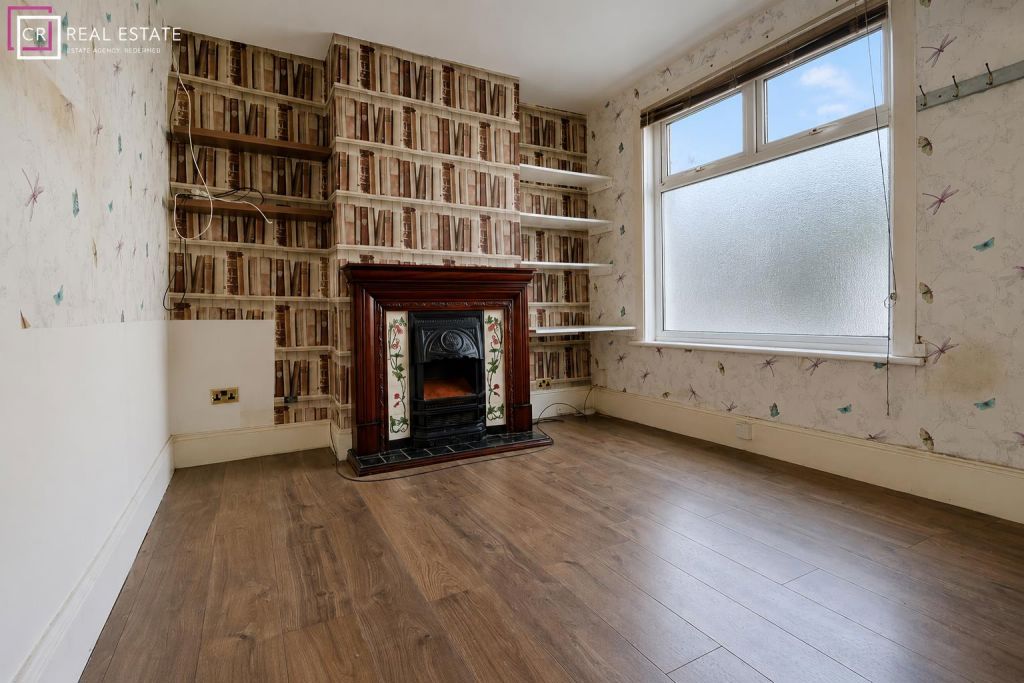 Property photo 3 of 10