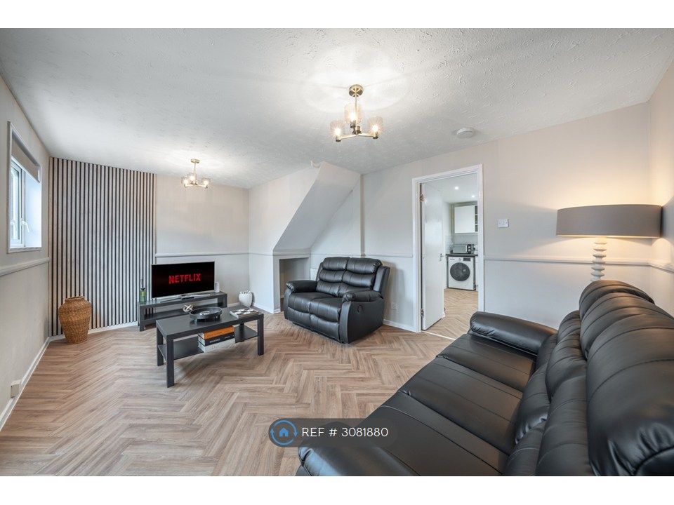 Property photo 1 of 35