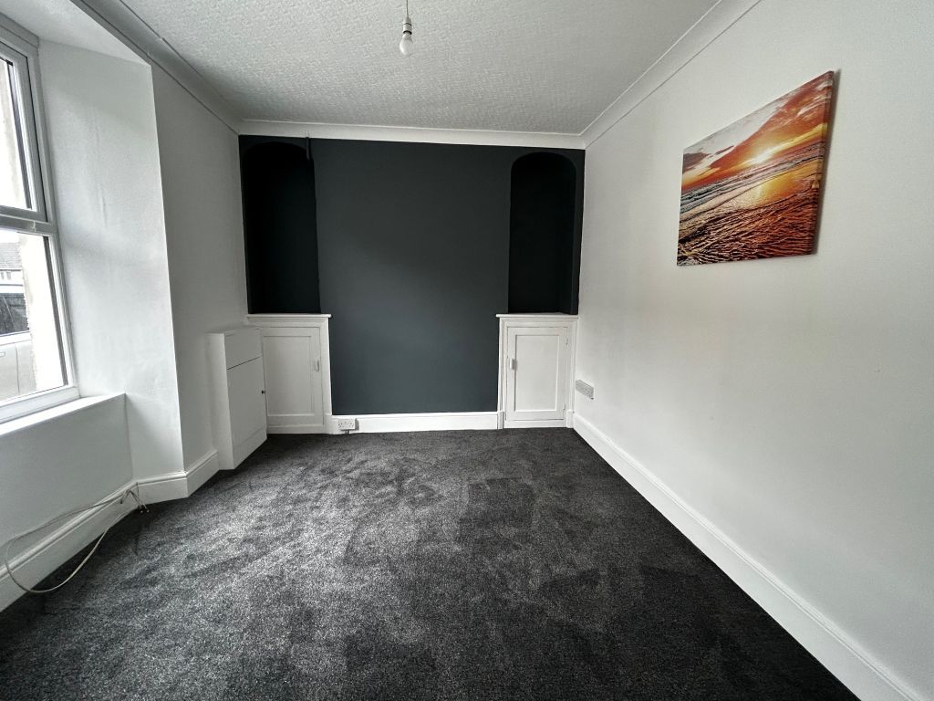 Property photo 2 of 7 Lounge