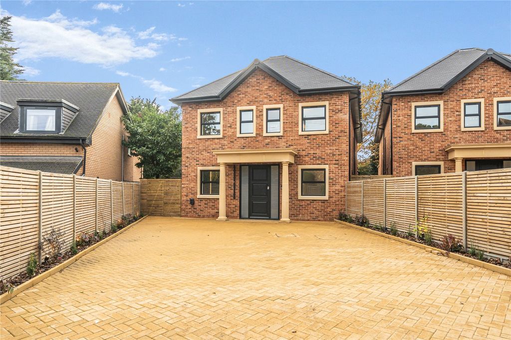 Property photo 1 of 22 Picture No. 09