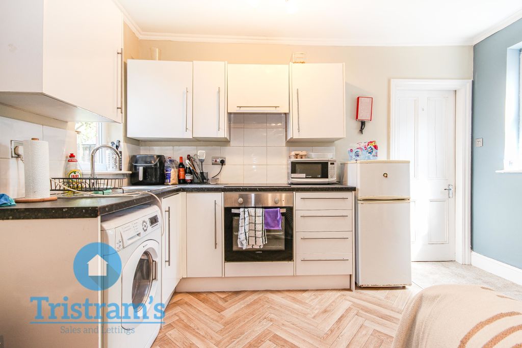 Property photo 2 of 10 Img_3452
