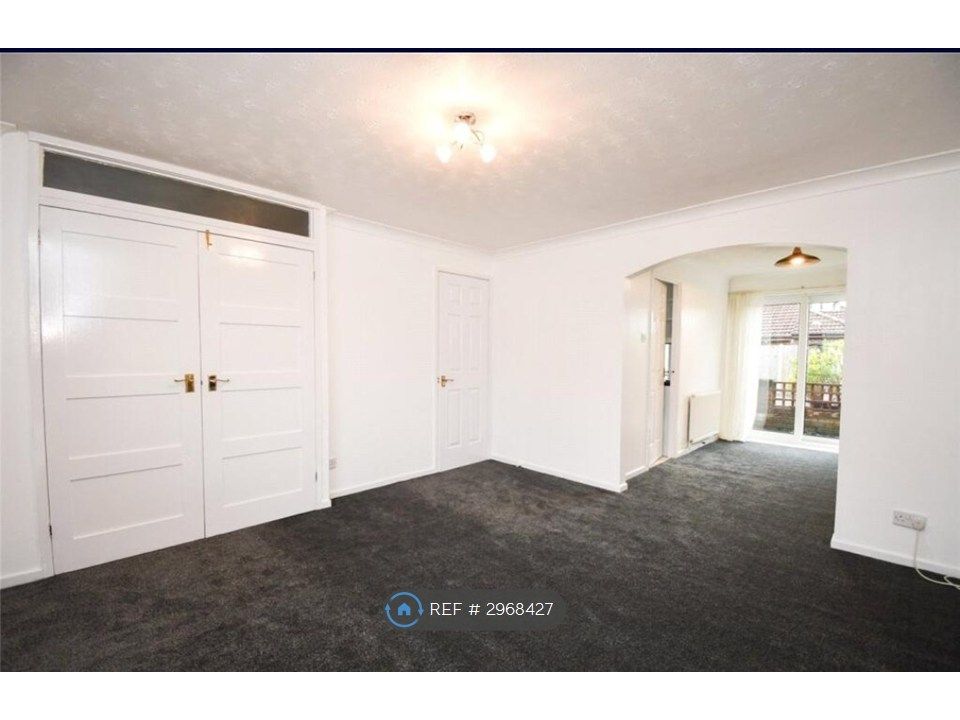 Property photo 3 of 22
