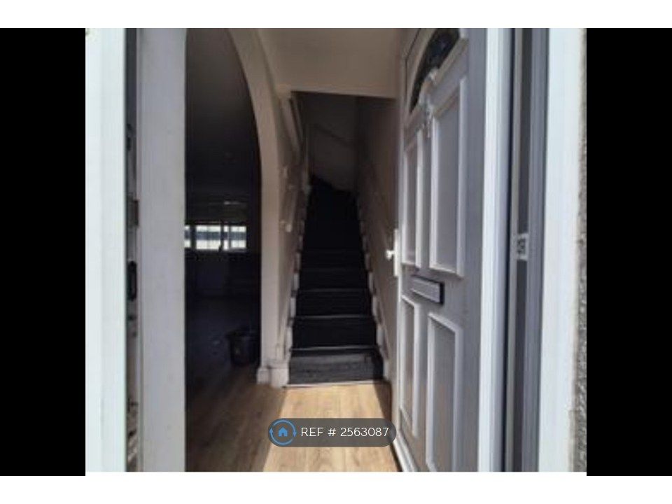 Property photo 1 of 4