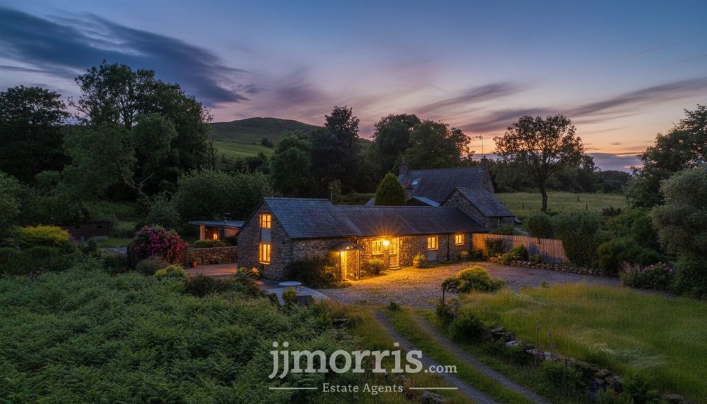 Property photo 2 of 71