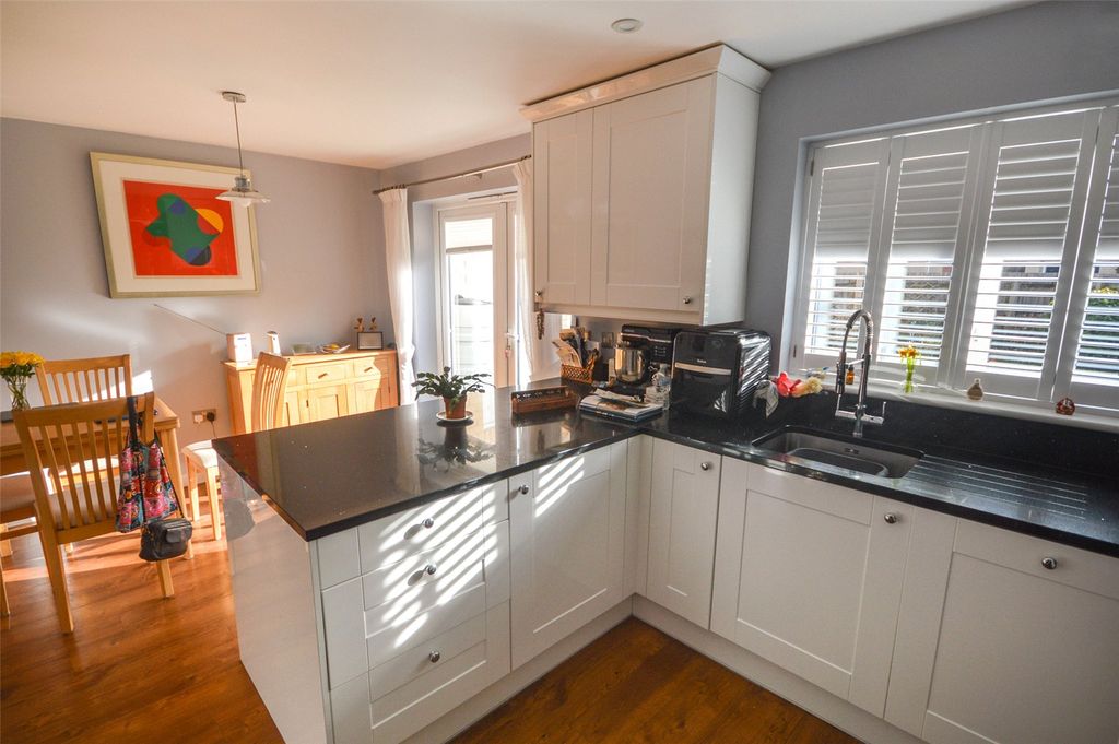 Property photo 2 of 11 Picture No. 09