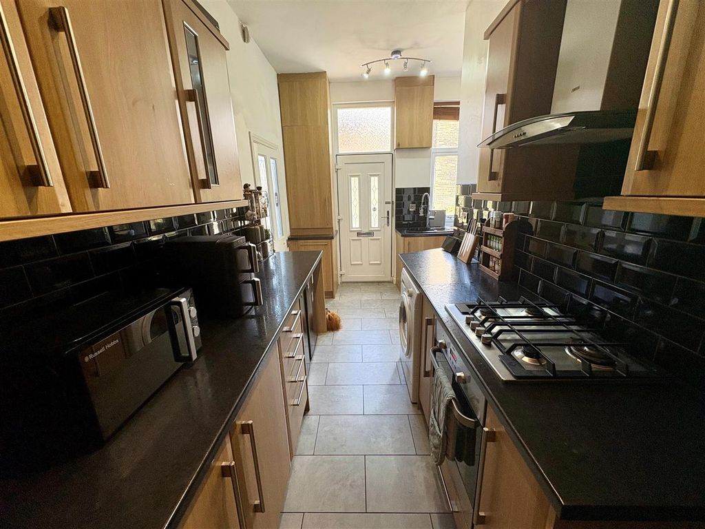 Property photo 3 of 22