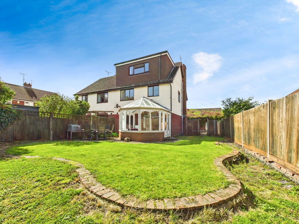 Property photo 2 of 16