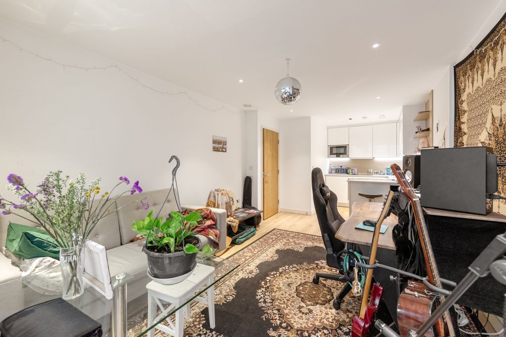 Property photo 2 of 12 094A7288