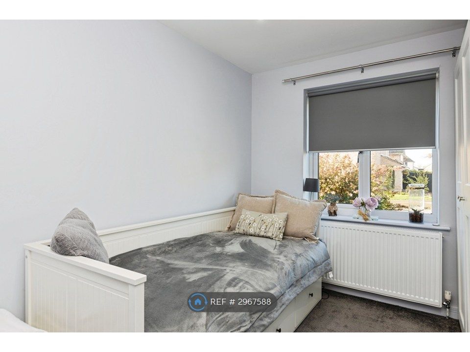 Property photo 3 of 33 2nd Bedroom