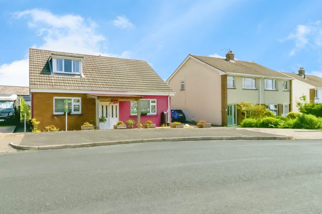 Property photo 1 of 16