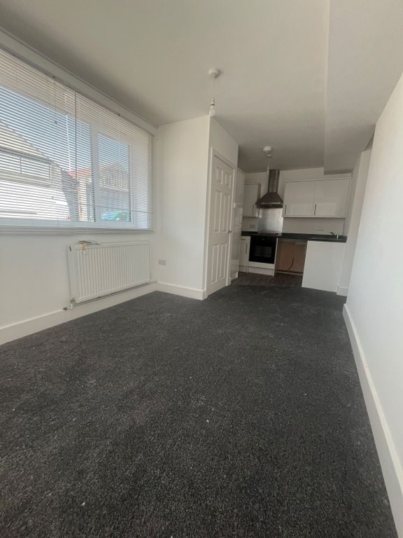 Property photo 2 of 10 Gallery