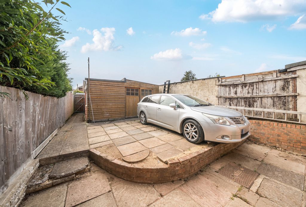 Property photo 3 of 16 1344763-1-68A831E...