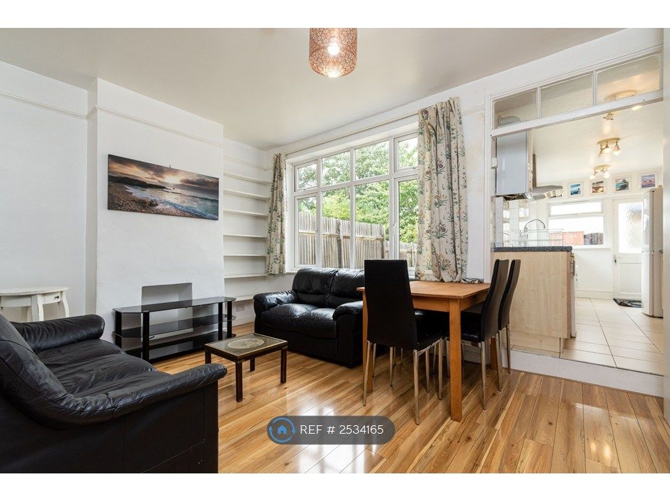 Property photo 1 of 28