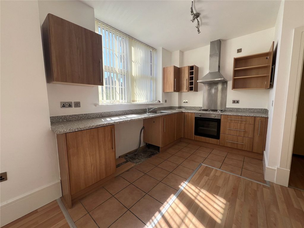 Property photo 2 of 15 Picture No. 10