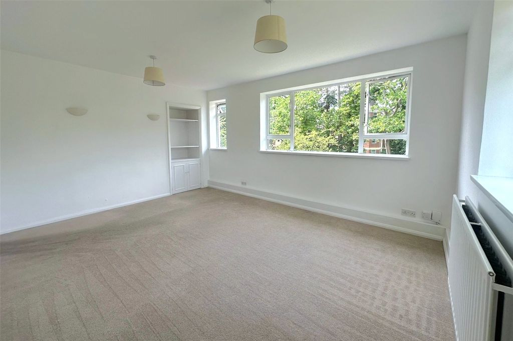 Property photo 3 of 12 Picture No. 08