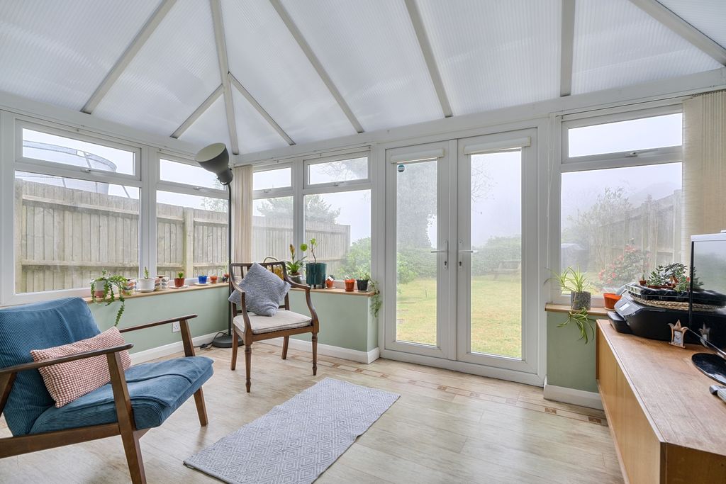 Property photo 3 of 24 Conservatory