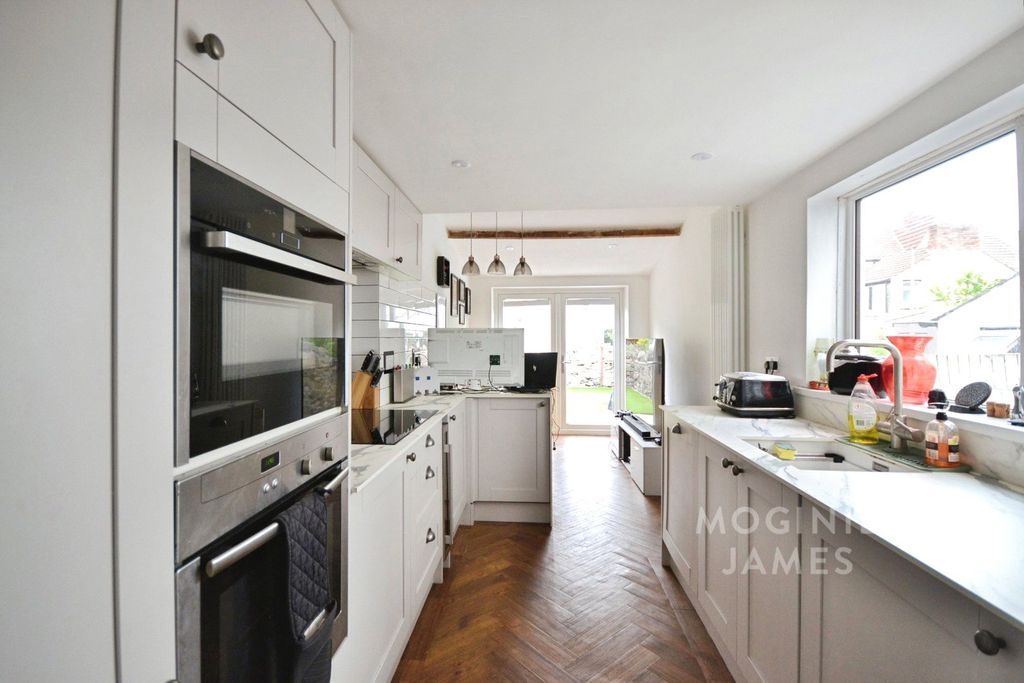 Property photo 2 of 15 Picture No. 02