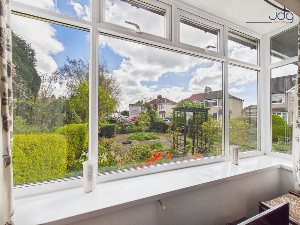 Property photo 2 of 20 Welcome To 2 Rossall Road!