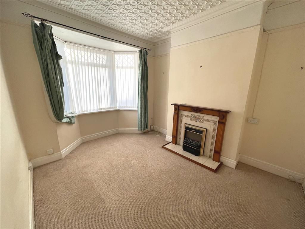 Property photo 2 of 12 Image