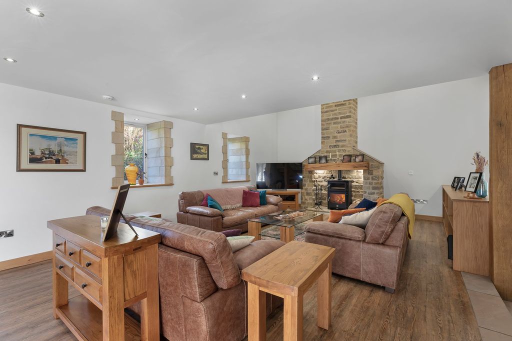 Additional image 27 of 3 bed property for saleOtley Road, Bingley BD16