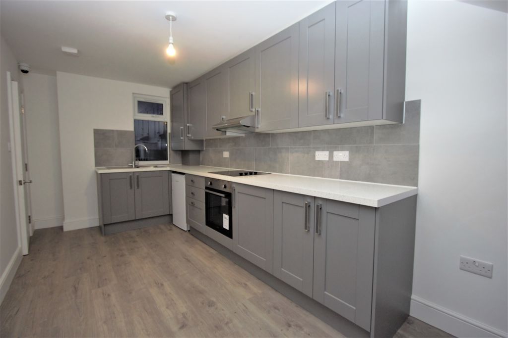 Property photo 2 of 7 Photo 8