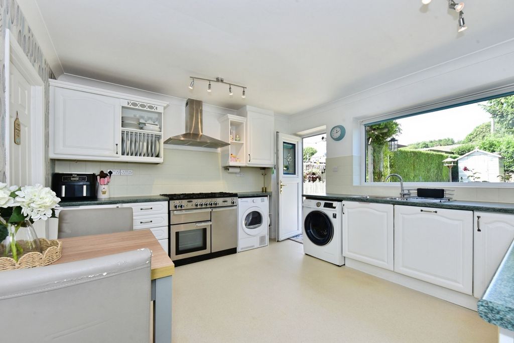 Property photo 2 of 22 Pbox-Img.Jpg