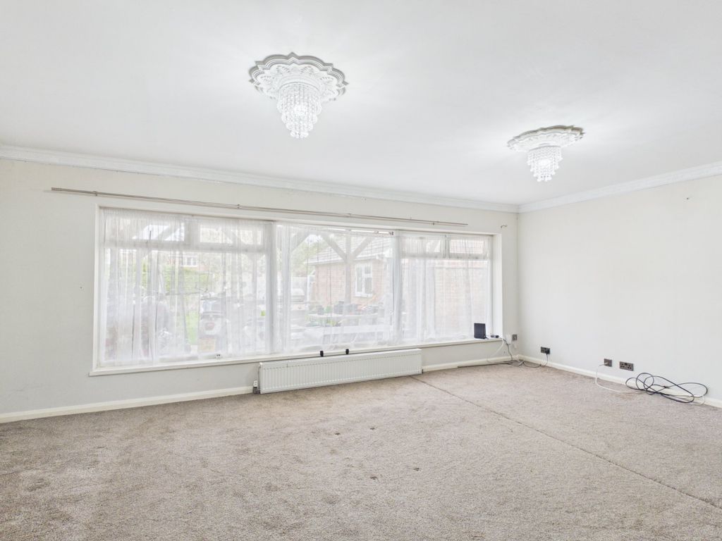 Property photo 3 of 11 Picture No. 02