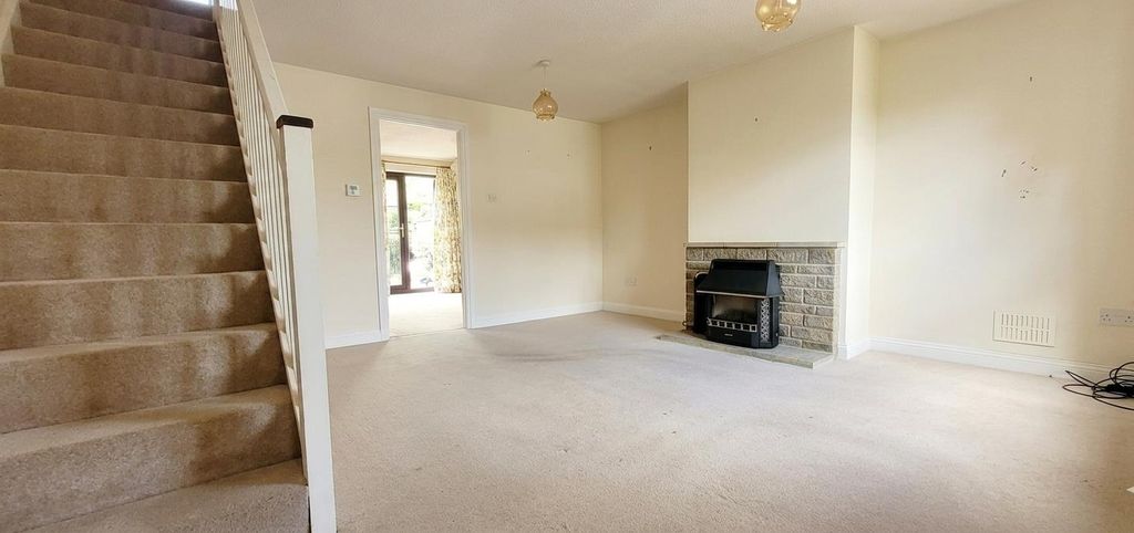 Property photo 2 of 13 Number 7 (2).Png