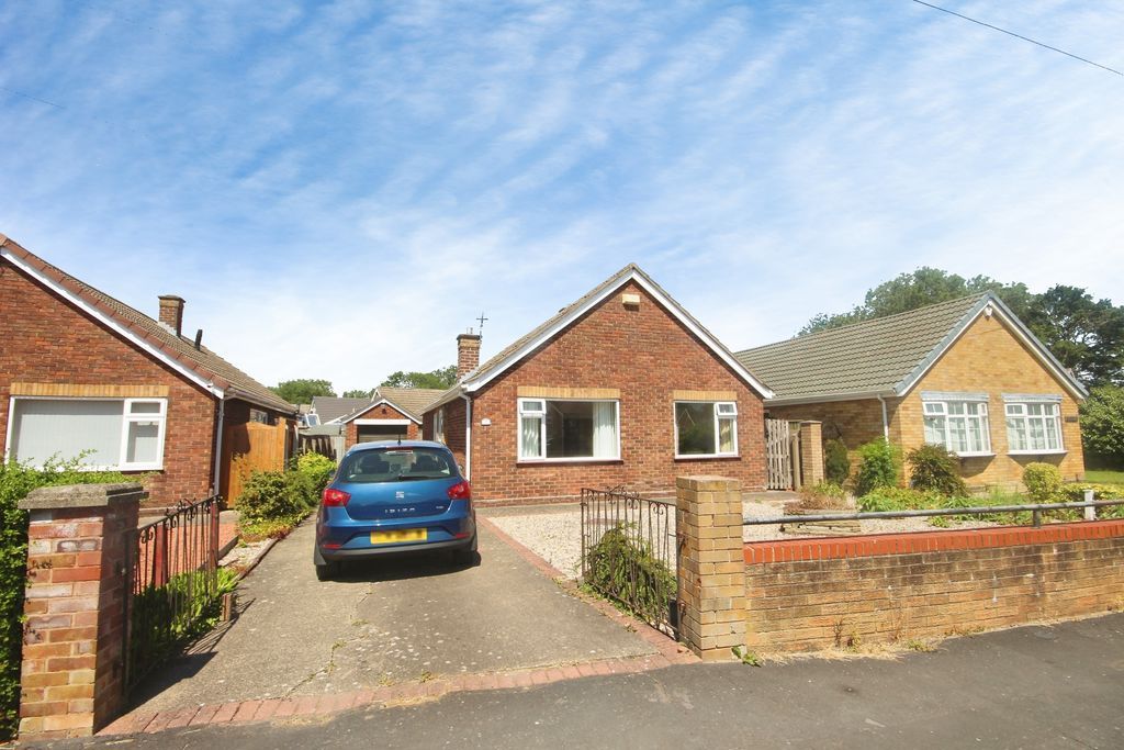 Property photo 1 of 10 Front