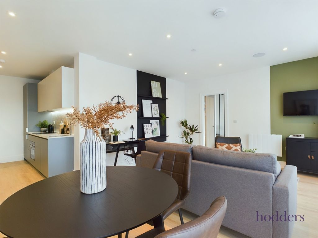 Property photo 3 of 14 Picture No. 01