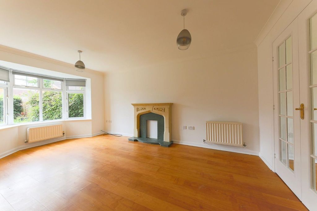 Property photo 2 of 15 Living Room