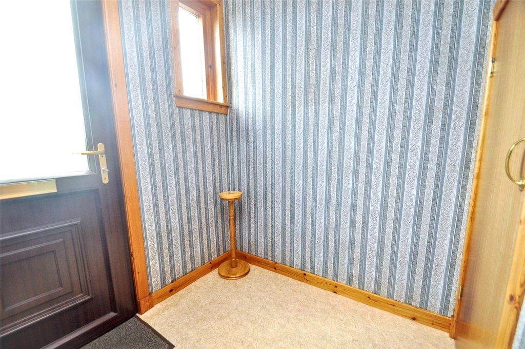 Property photo 2 of 24 Entrance Vestibule