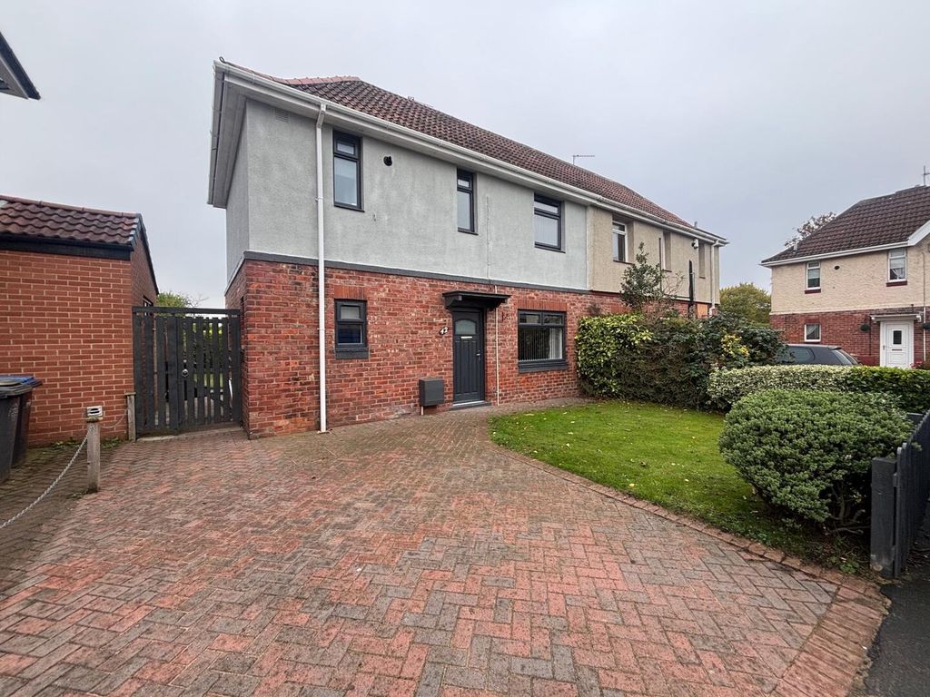 Property photo 3 of 12 Front (Exterior)