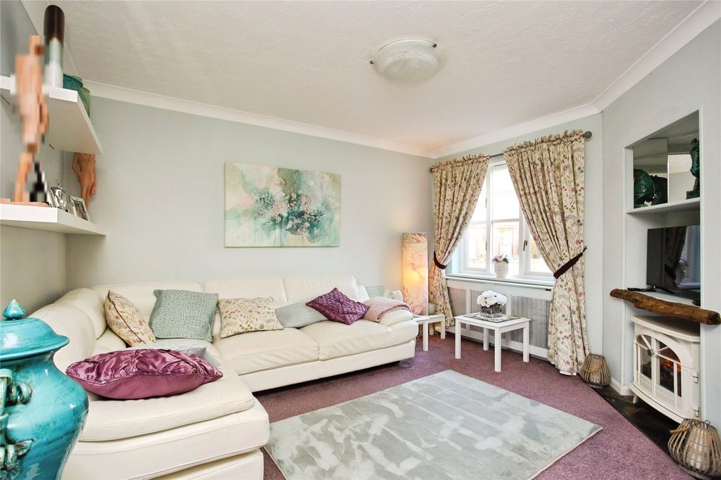 Property photo 2 of 11 Picture No. 03