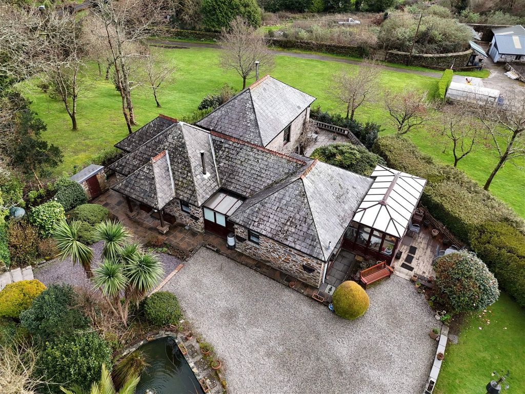 Property photo 1 of 33