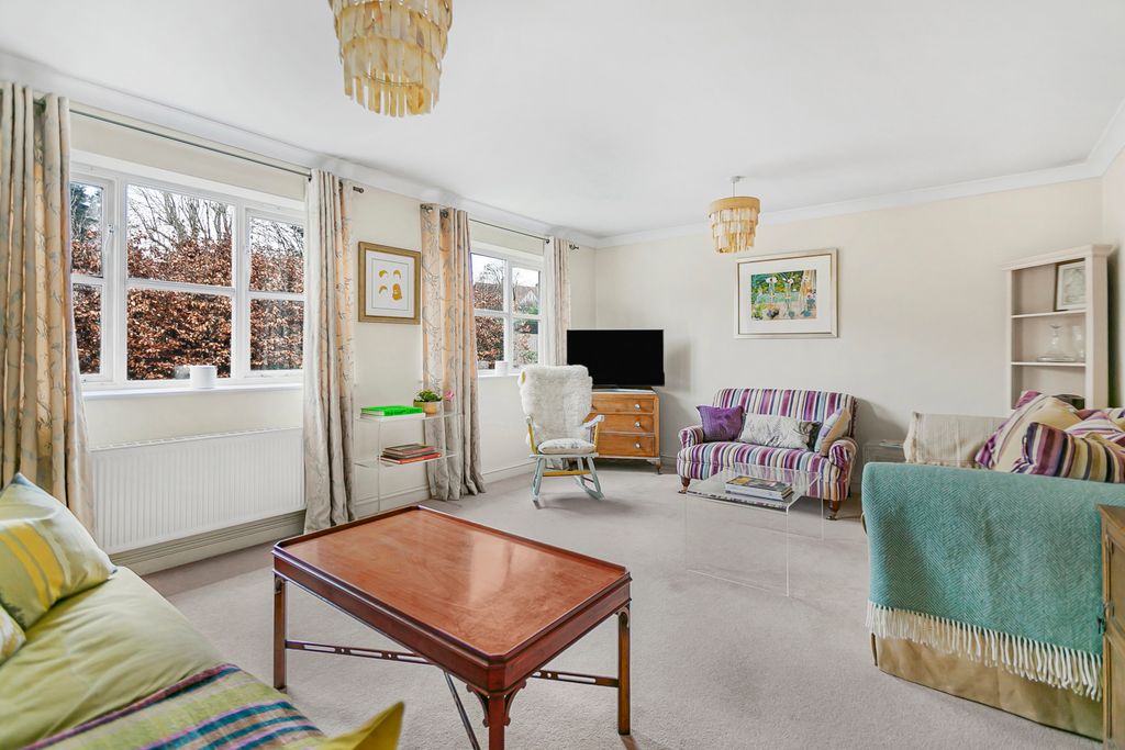 Property photo 2 of 21 1244804