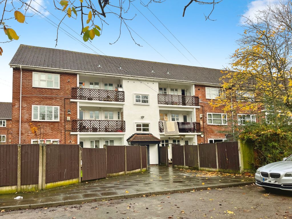 Property photo 1 of 8