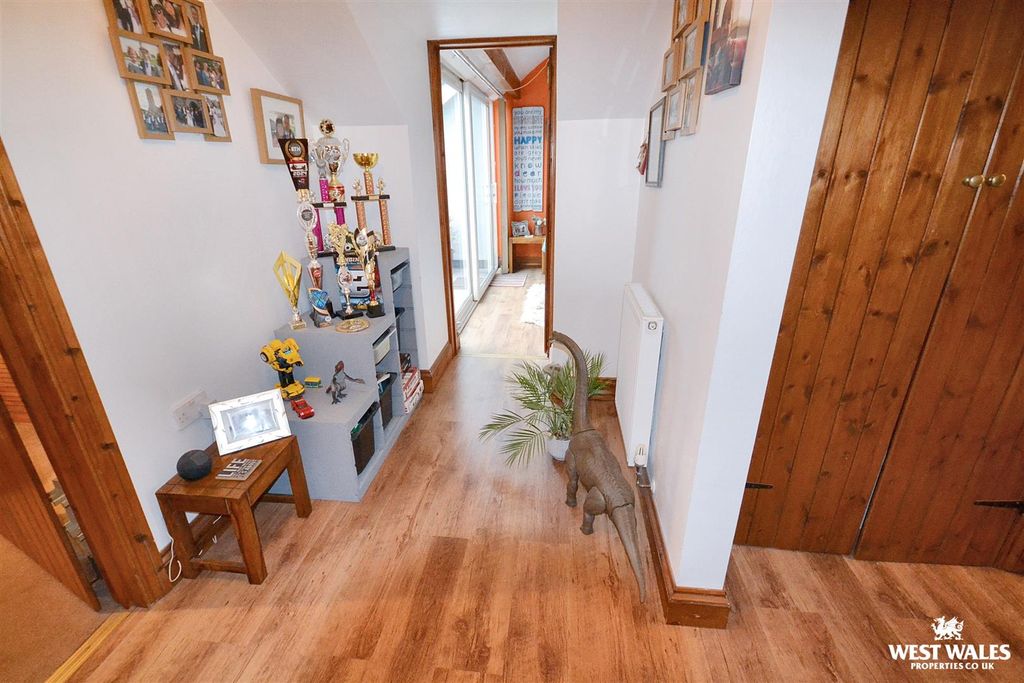 Additional image 29 of 6 bed detached bungalow for saleKings Park, Templeton, Narberth SA67