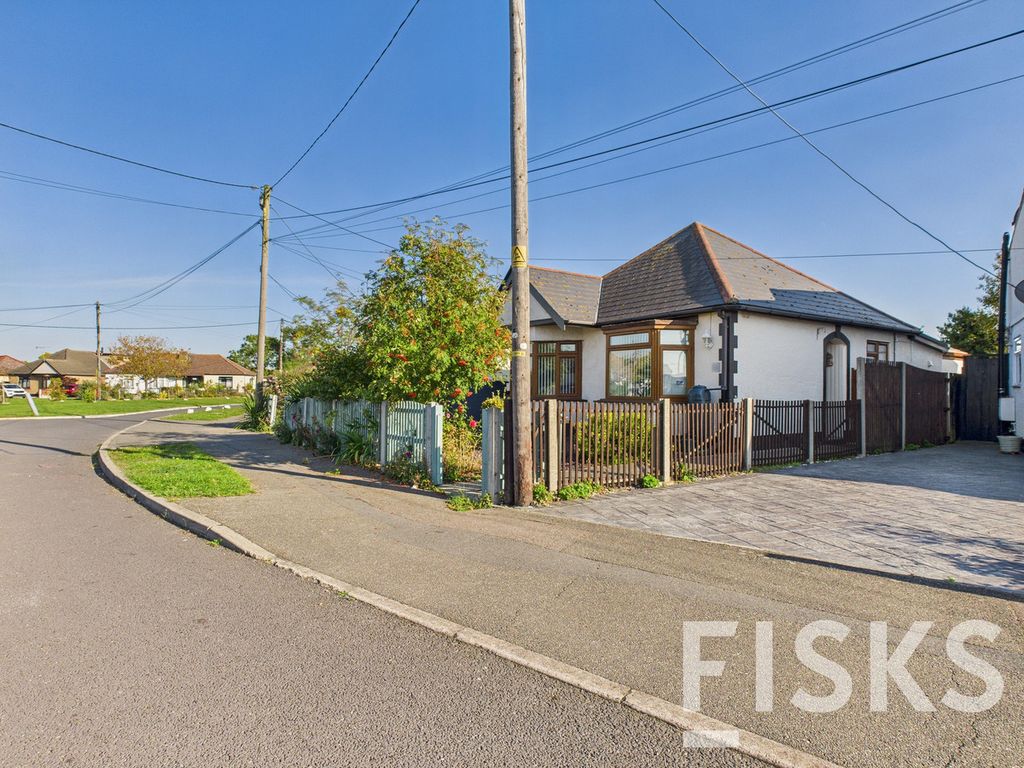 Property photo 3 of 15