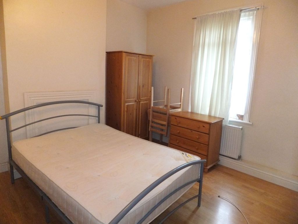 Property photo 3 of 4