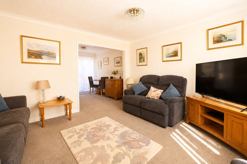 Property photo 3 of 26 Picture No. 13