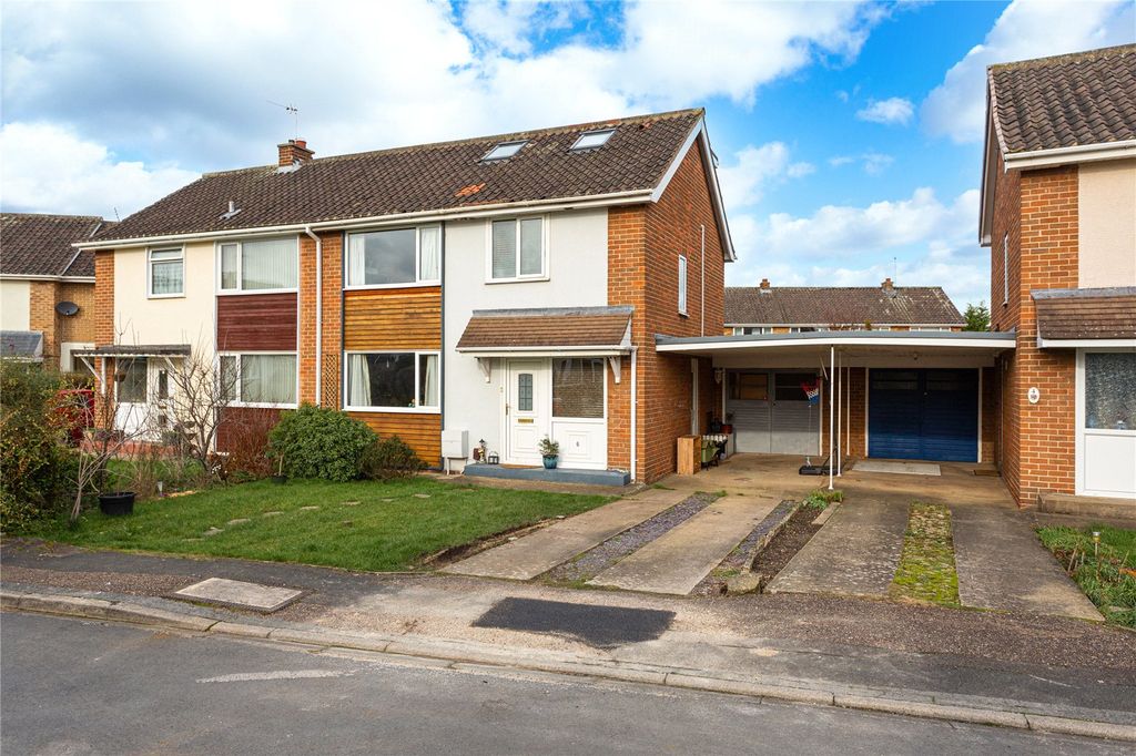 Property photo 1 of 17 Photos