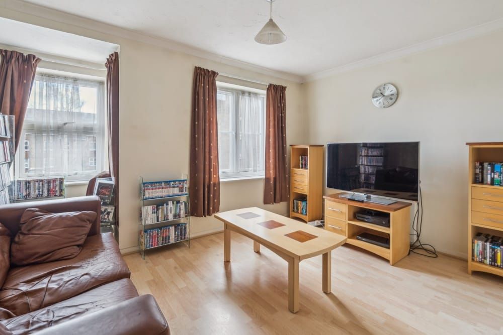 Property photo 1 of 18