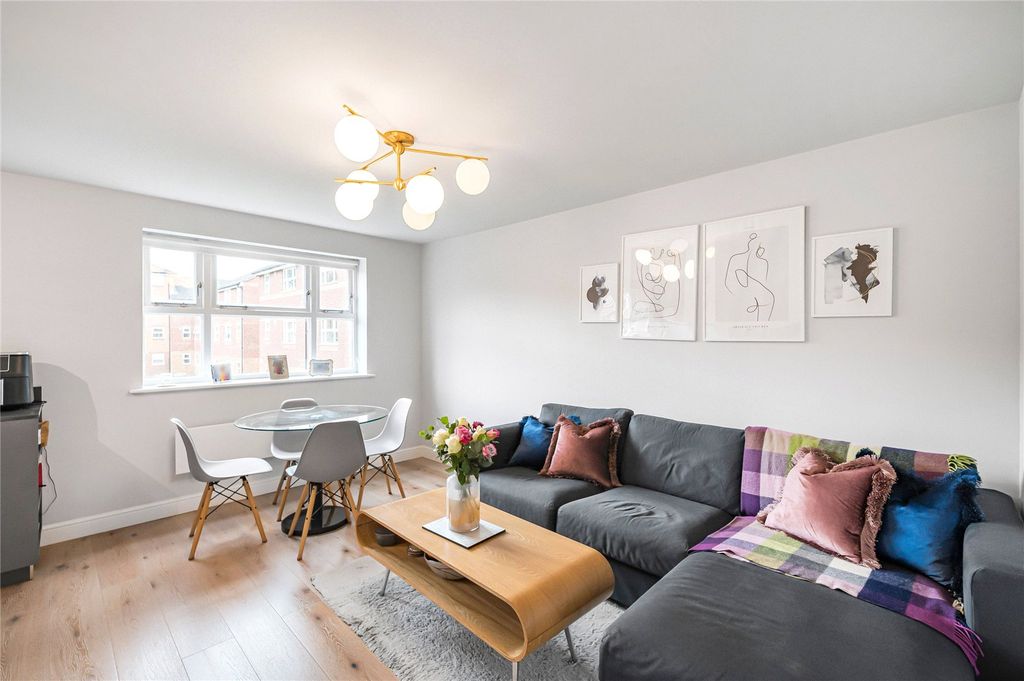 Property photo 1 of 9 Picture No. 30